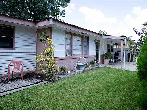 2nd image of 414 Hibernia Pl