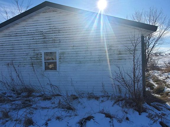 3rd image of 1320 Clayton Ave