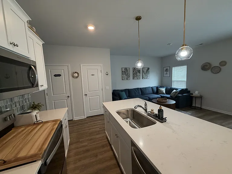 555 Gahagan Rd — Photo 10