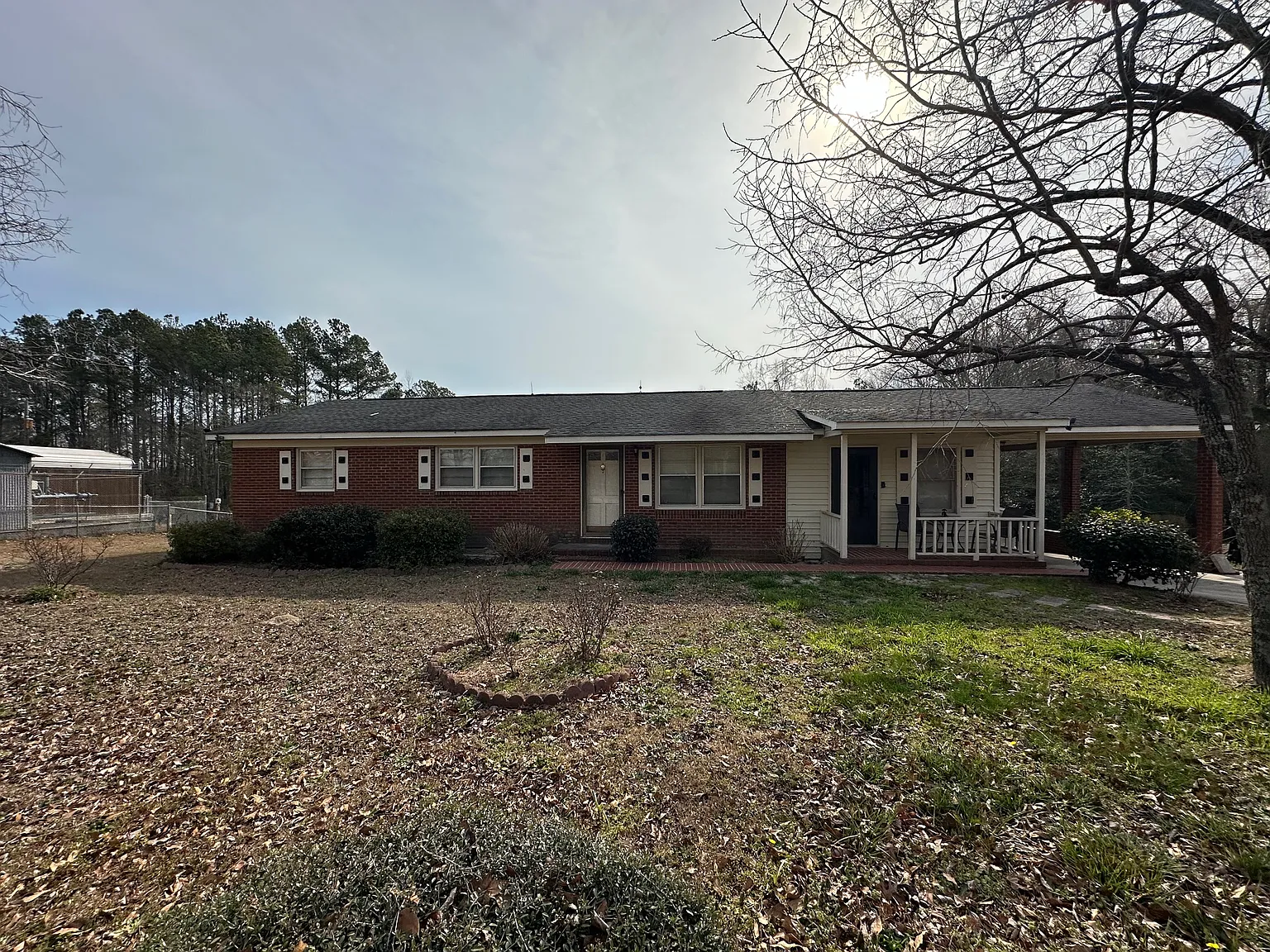 3 bed, 1425 sqft, $1,500 — Photo 1