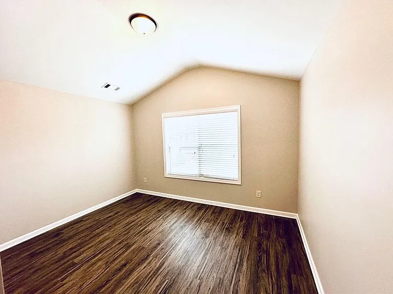 13364 Canary Ln — Photo 12