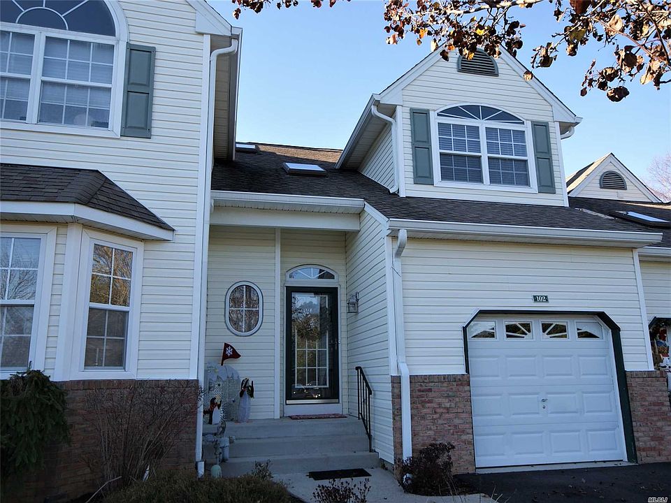 1st image of 102 Caroline Ct