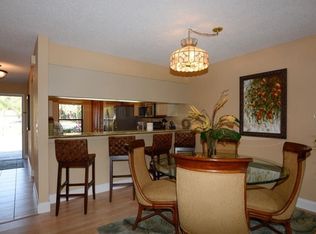 1862 Hoolehua St, Pearl City, HI 96782