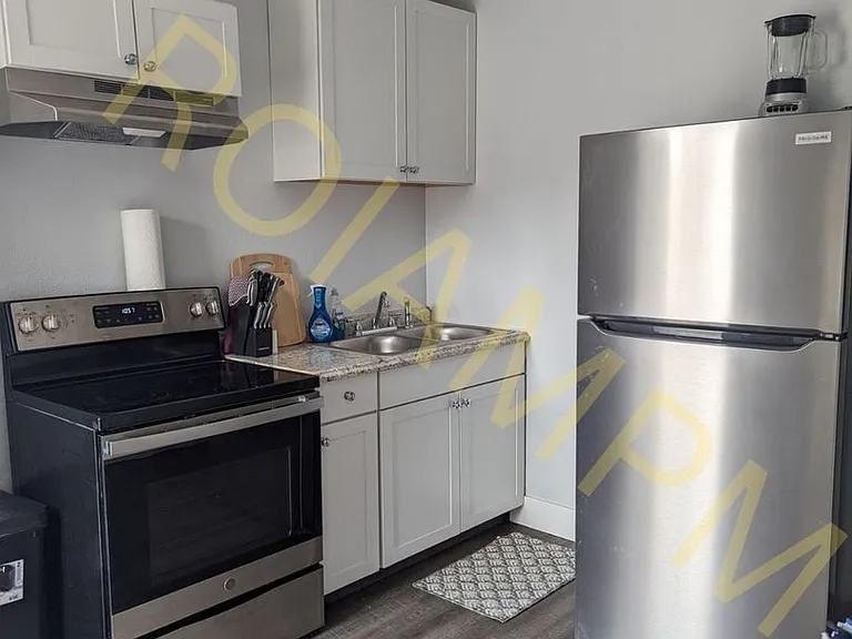2-Bed 1-Bath Green Leaf Apartments — Photo 16