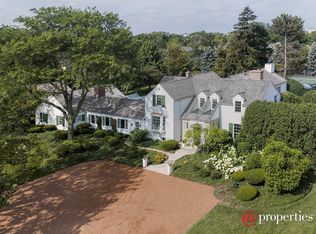 5 Steeple Chase Ln, Northfield, IL 60093