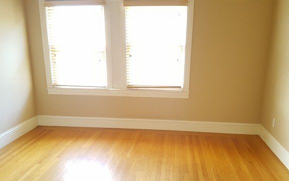 3rd image of 377 Laidley St #2