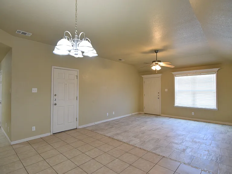 1400 Cavalry Ln, Killeen — Photo 6