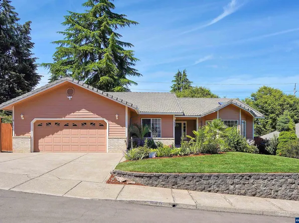 645 Foxglove St SE, Salem, OR 97306