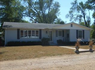 1918 Myrtle Ave, Beardstown, IL 62618