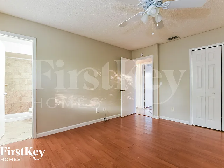 325 Tall Pine Ln — Photo 8