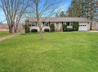 9711 Mark Rd, Erie, PA 16509