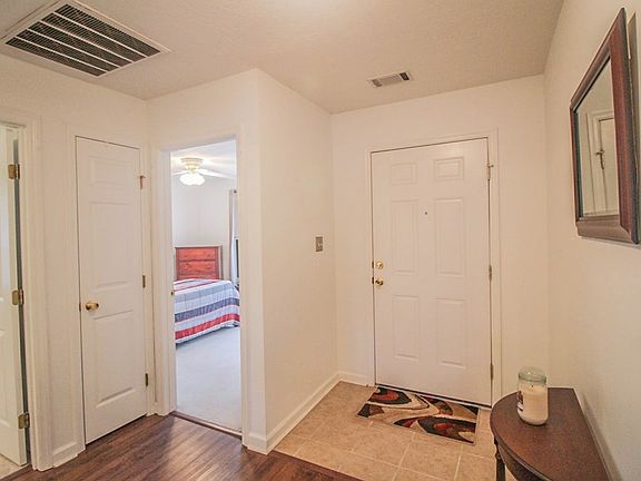 3rd image of 2019 Darwood Dr