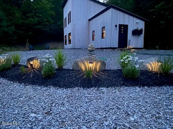 6 Evergreen Way, North Creek, NY 12853