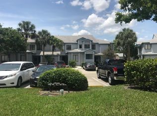 505 Harbour Pointe Way, Greenacres, FL 33413