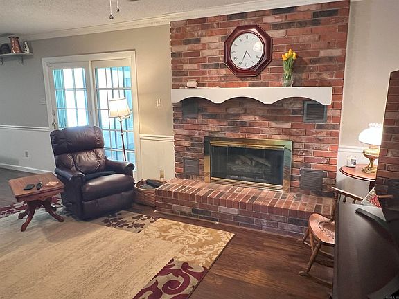4th image of 2504 Yorkshire Dr