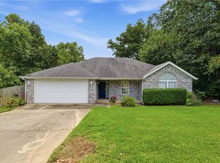 4 Doon Ln, Bella Vista, AR 72715