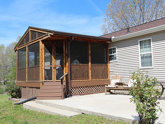 2nd image of 35 Saratoga Hts