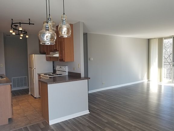 4th image of 5830 Oakwood Dr APT 2A