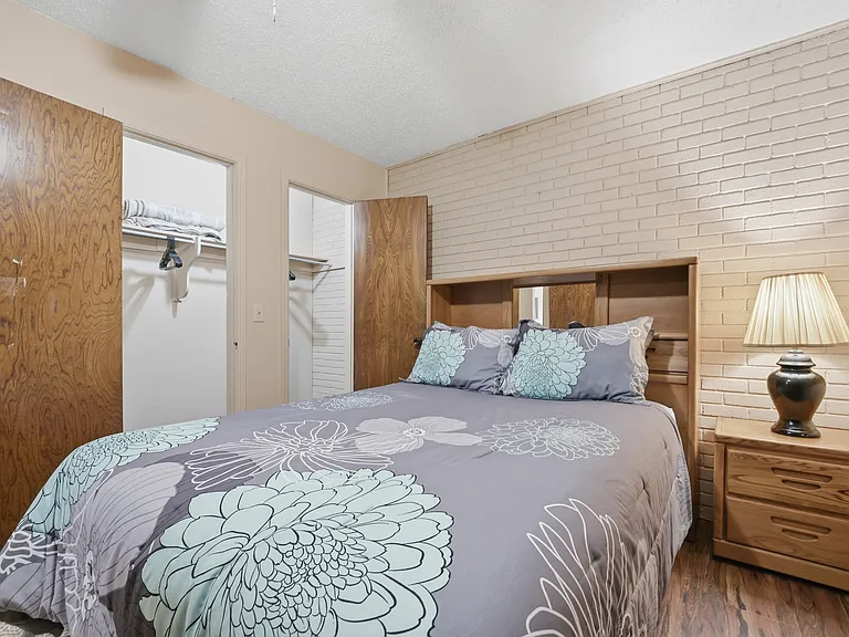 11307 N May Ave #D — Photo 24