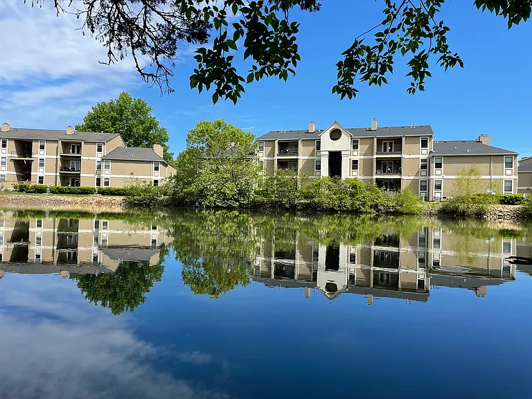Fox Lake Apartment Homes — Photo 14