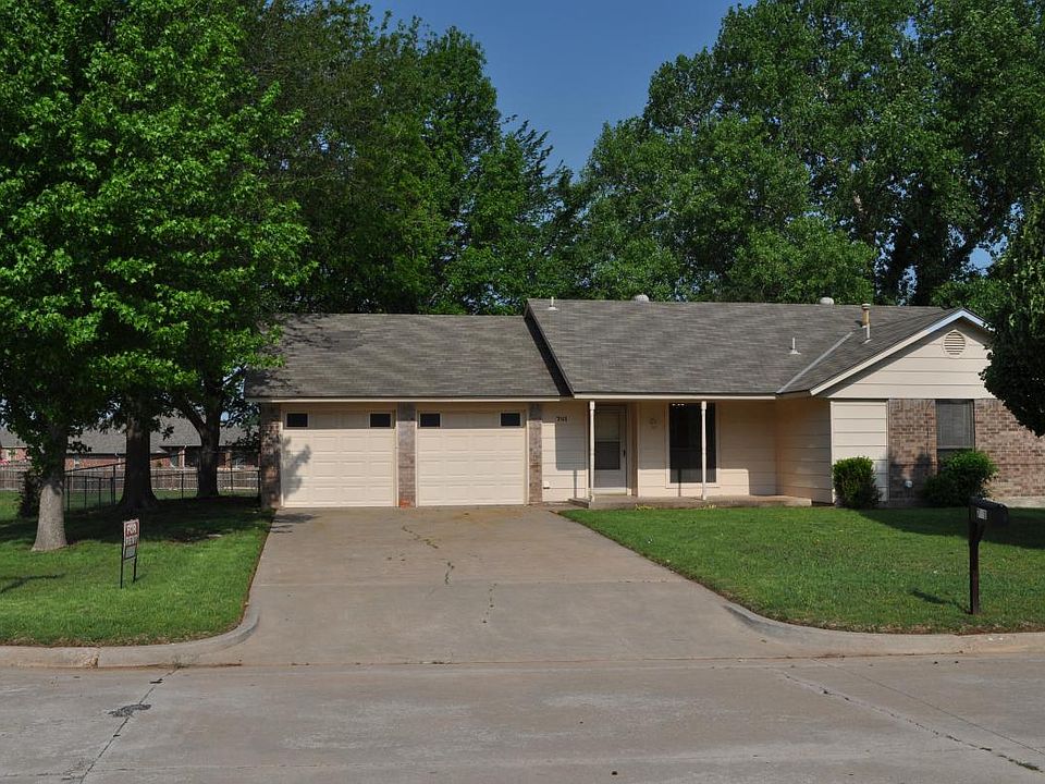 1st image of 701 N Willowbranch Way