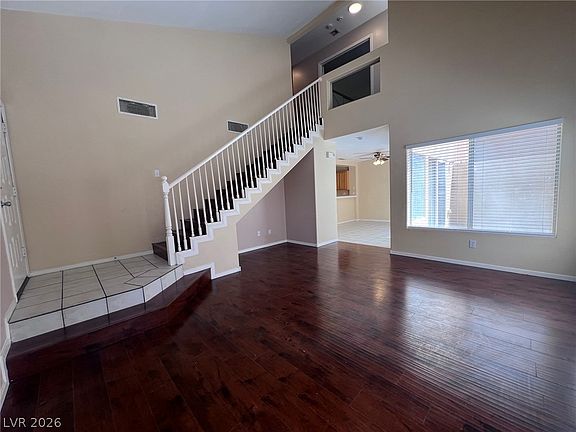 5th image of 3440 Middle View Dr