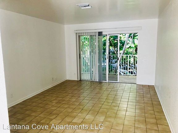 4th image of 1100 S Lake Dr APT 03