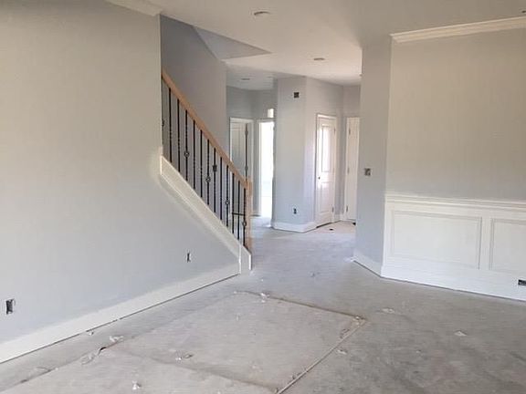 4th image of 3540 Handsboro Park