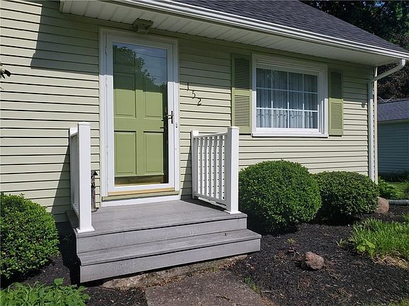 2nd image of 152 Prospect St