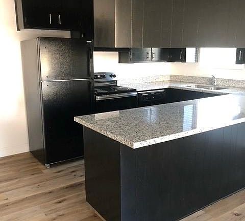 3rd image of 2706 S Sallee Ct #2706