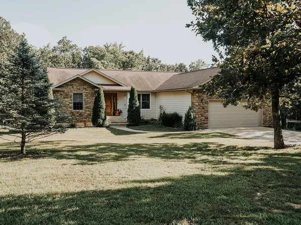 791 Sun Meadow Rd, Bourbon, MO 65441