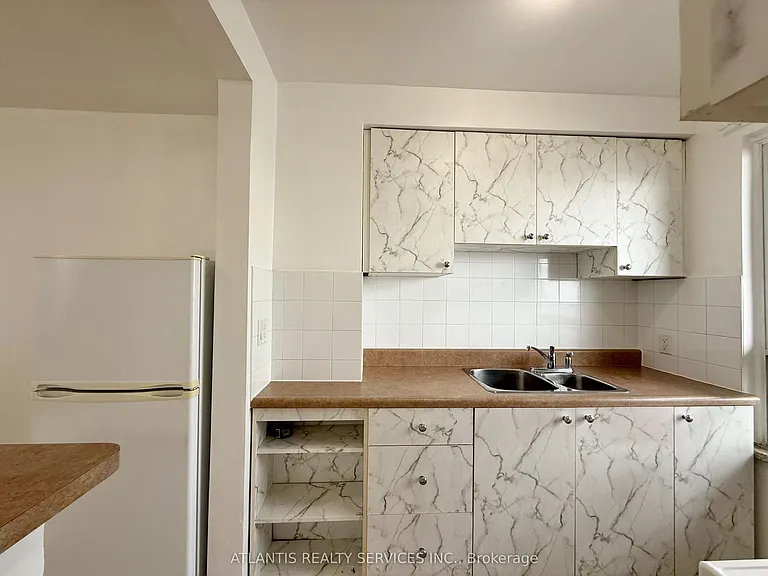 67 Lake Shore Dr #9 — Photo 8
