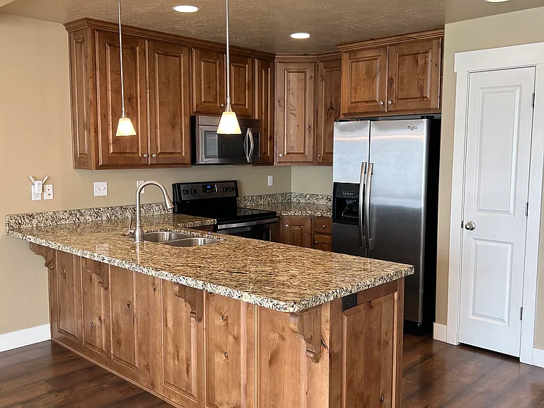839 Independence Ave — Photo 6