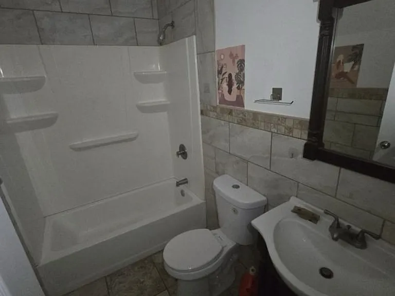 400 9th Ave #1 — Photo 7