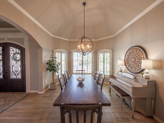 5th image of 5315 Half Moon Cir