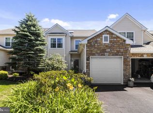 203 Canterbury Ct, Blue Bell, PA 19422
