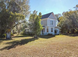 304 E Main St, Bowling Green, FL 33834