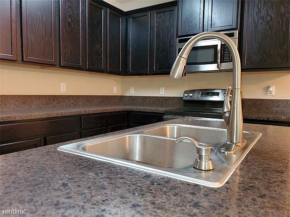 4th image of 2510R Seven Oaks Dr
