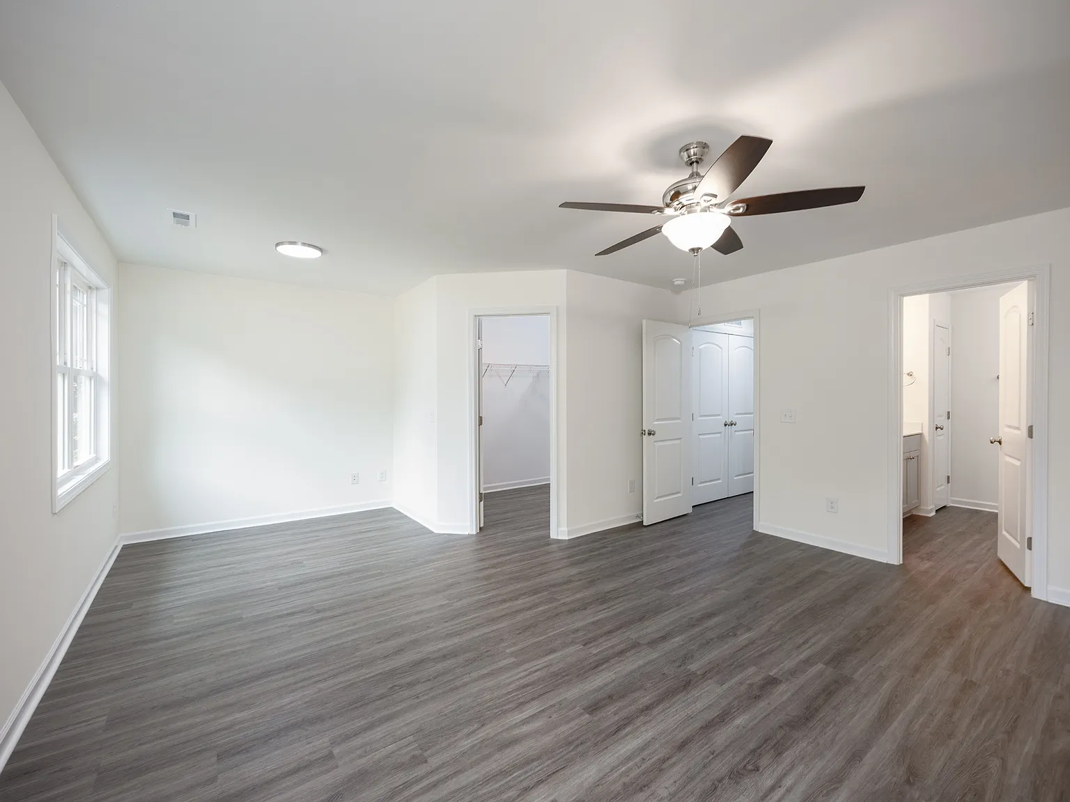 606-612 Townhomes of South Blackmon Street - 1 — Photo 2