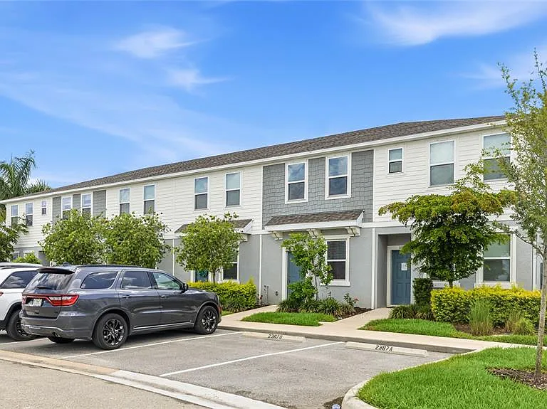 8865 Daybreak St — Photo 2