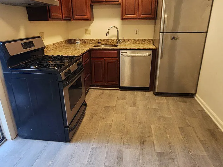 2117 Ferguson Pl — Photo 8