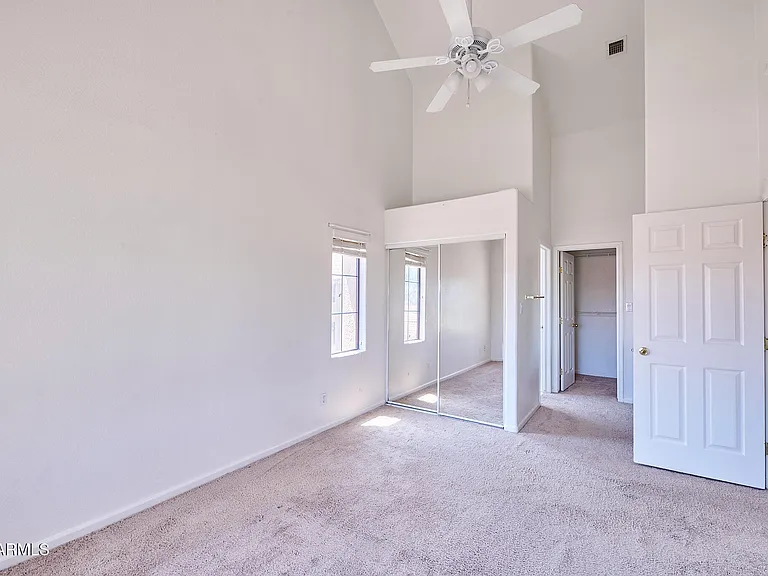 1001 N Pasadena St #61 — Photo 14