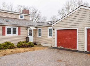24 Riverview Dr APT D, North Berwick, ME 03906
