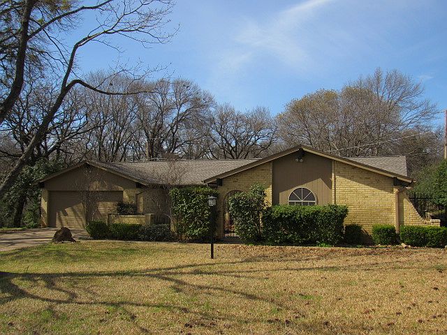 1st image of 1095 Palm Ct