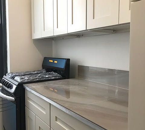 5th image of 405 E 51st St APT 3G