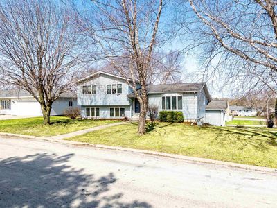 1120 Grant St, Denver, IA, 50622