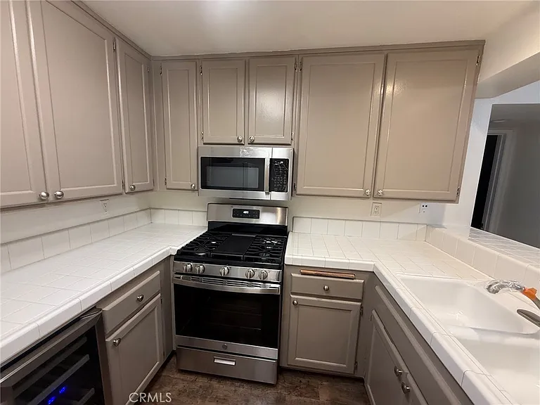 1441 Brett Pl #249 — Photo 5