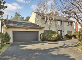 79 Dusk Dr, New Rochelle, NY 10804