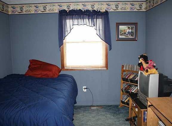 3rd image of 45 Tearose Meadow Ln
