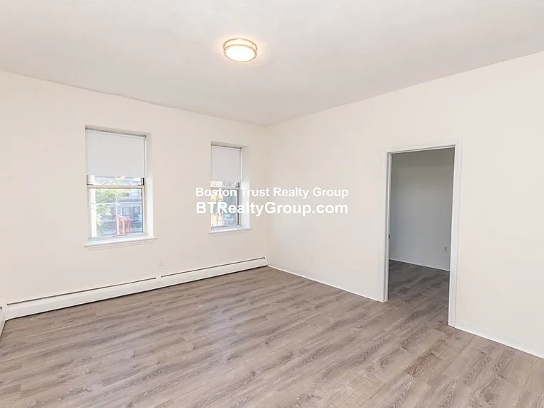 475 Dudley St #3 — Photo 5